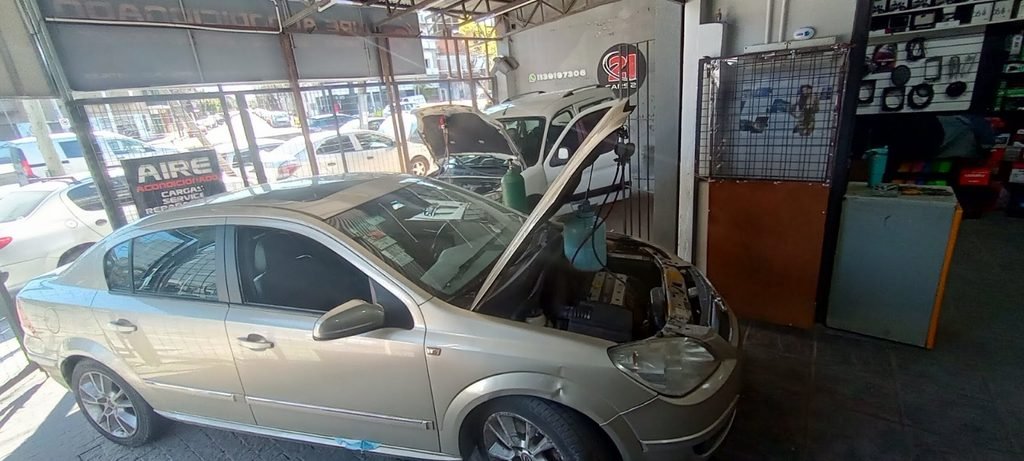 Autoradio polarizados , pantallas, stereos, alarmas, aire acondicionado en gerli, avellaneda . 